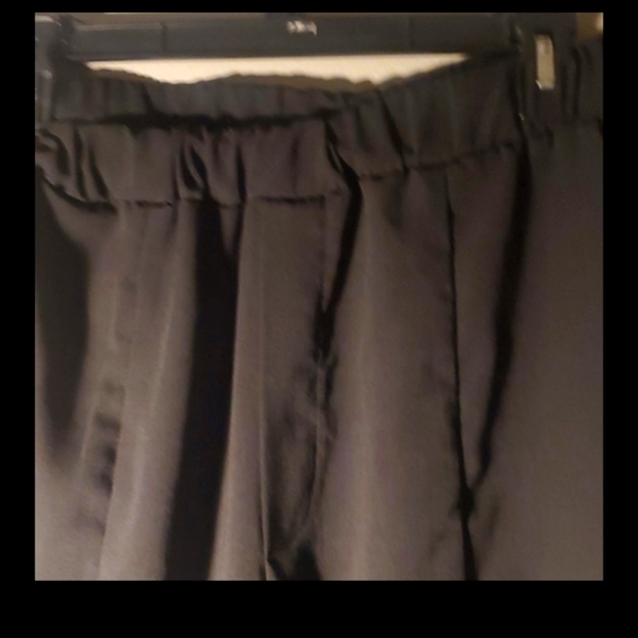 NWOT Dressy Joggers with Pockets - Picture 4 of 4